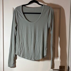 Women's Long Sleeve Top in Gray/Green
